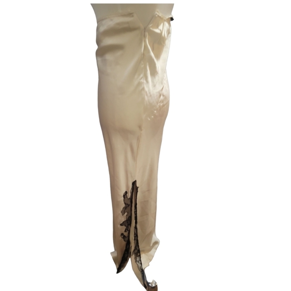Nasty Gal Cream Satin maxi Skirt w Black Lace applique trim y2k sz 2 - Picture 2 of 6